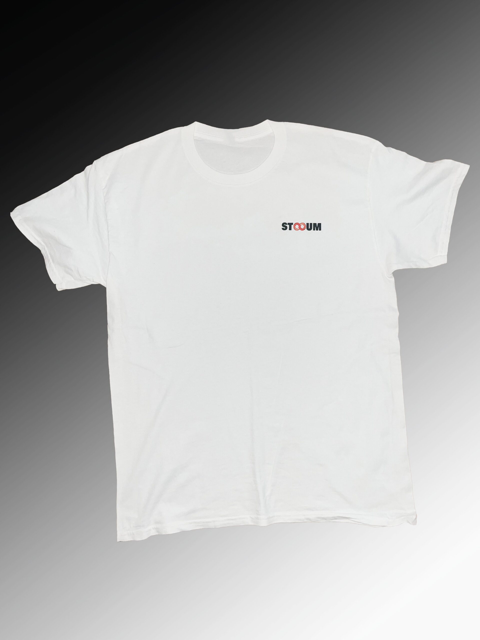 STRAUM White and Black front